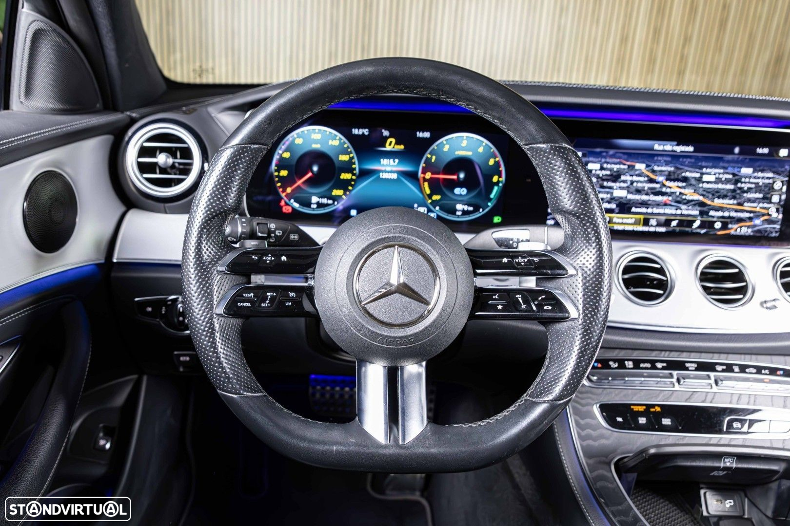 Mercedes-Benz E 300 de AMG Line - 20
