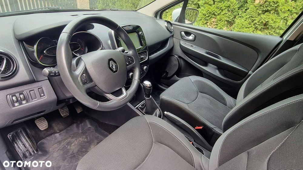Renault Clio - 11