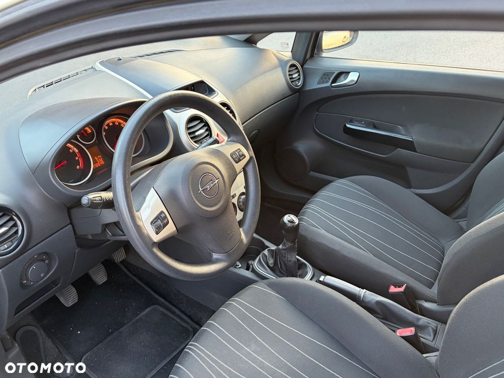 Opel Corsa 1.4 16V Edition - 12