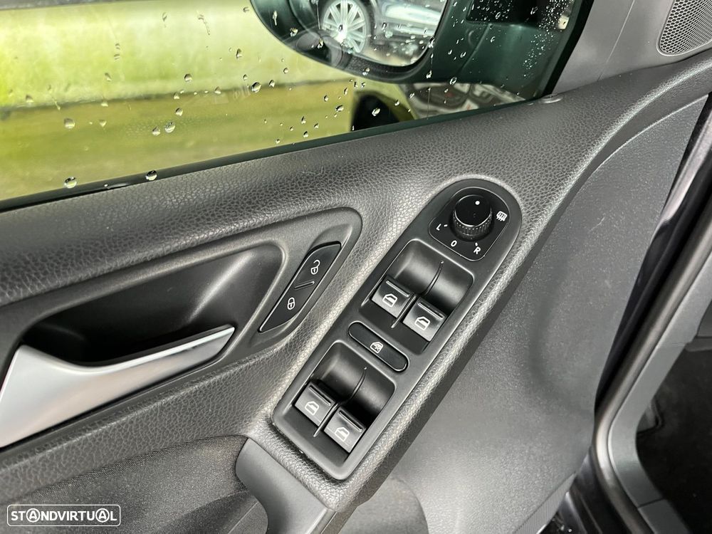 VW Golf 1.6 TDi Edition - 14