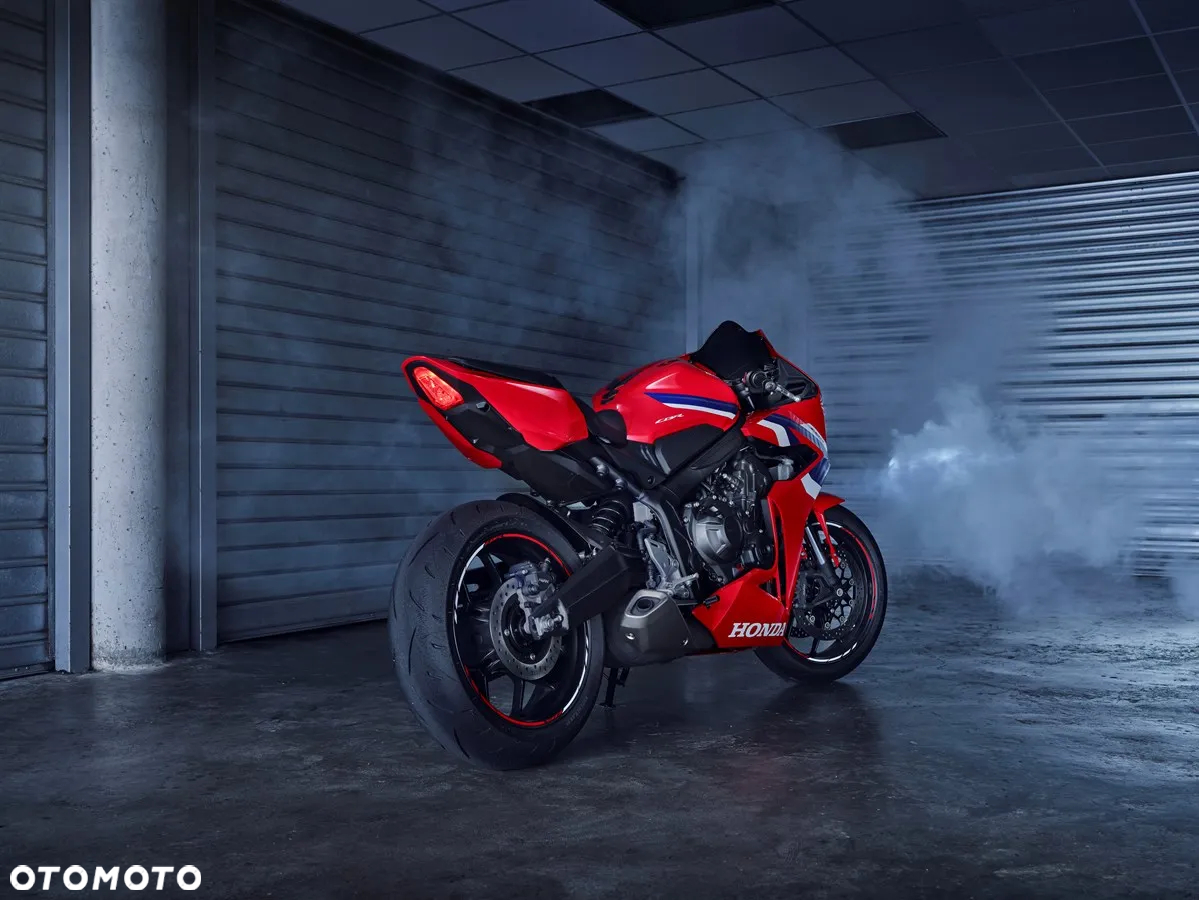 Honda CBR - 8