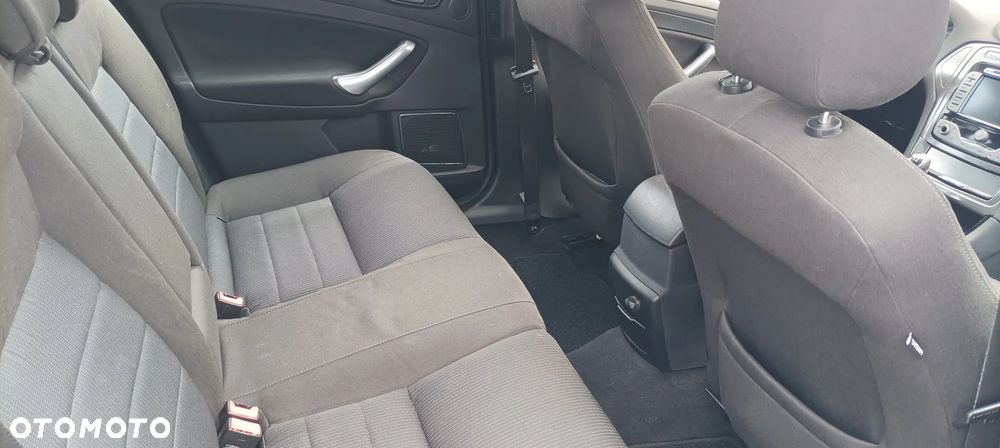 Ford Mondeo 2.0 TDCi Titanium - 13