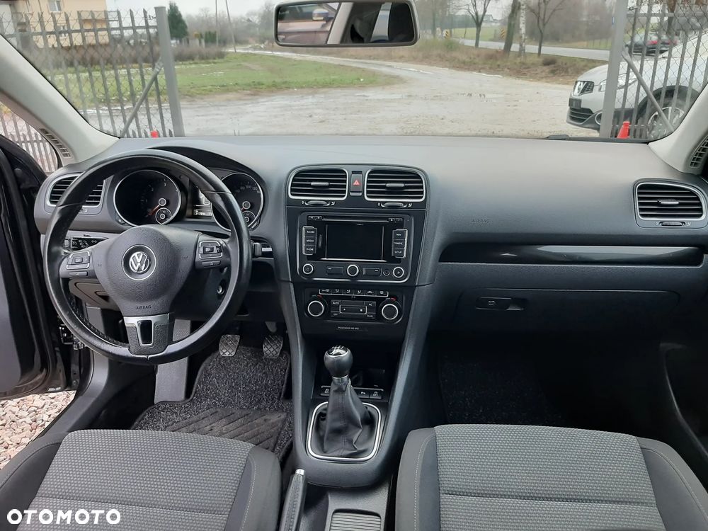 Volkswagen Golf 1.6 TDI DPF Highline - 18