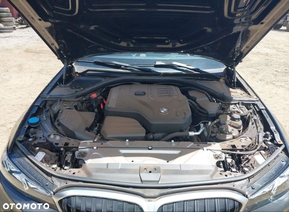 BMW Seria 3 - 12