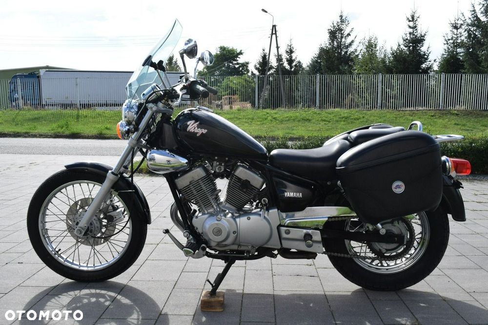 Yamaha XV - 12