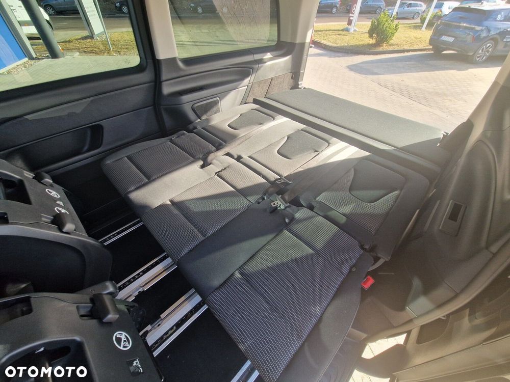 Mercedes-Benz Klasa V 300 d 4-Matic 9G-Tronic (d³ugi) - 16