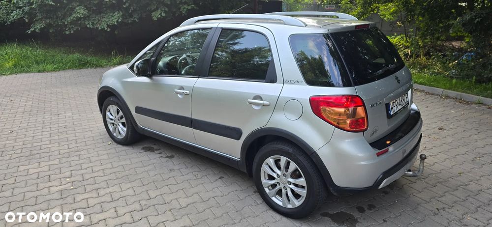 Suzuki SX4 1.6 VVT 4x4 Style - 8