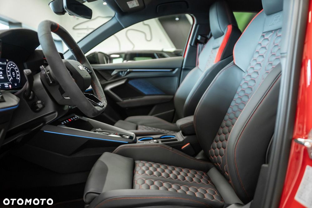 Audi RS3 Limousine TFSI Quattro S tronic - 14