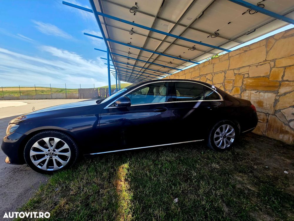 Mercedes-Benz E 220 d 4MATIC Aut. - 3