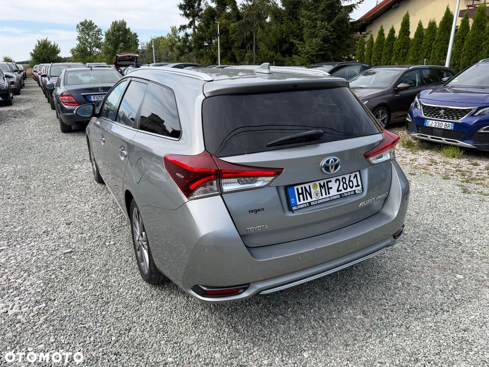 Toyota Auris - 5