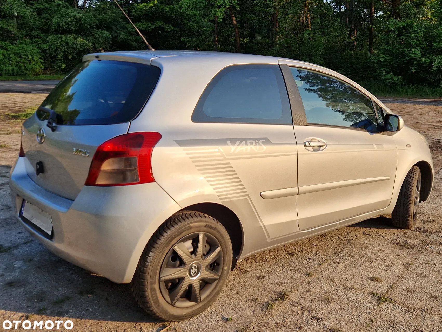 Toyota Yaris - 4