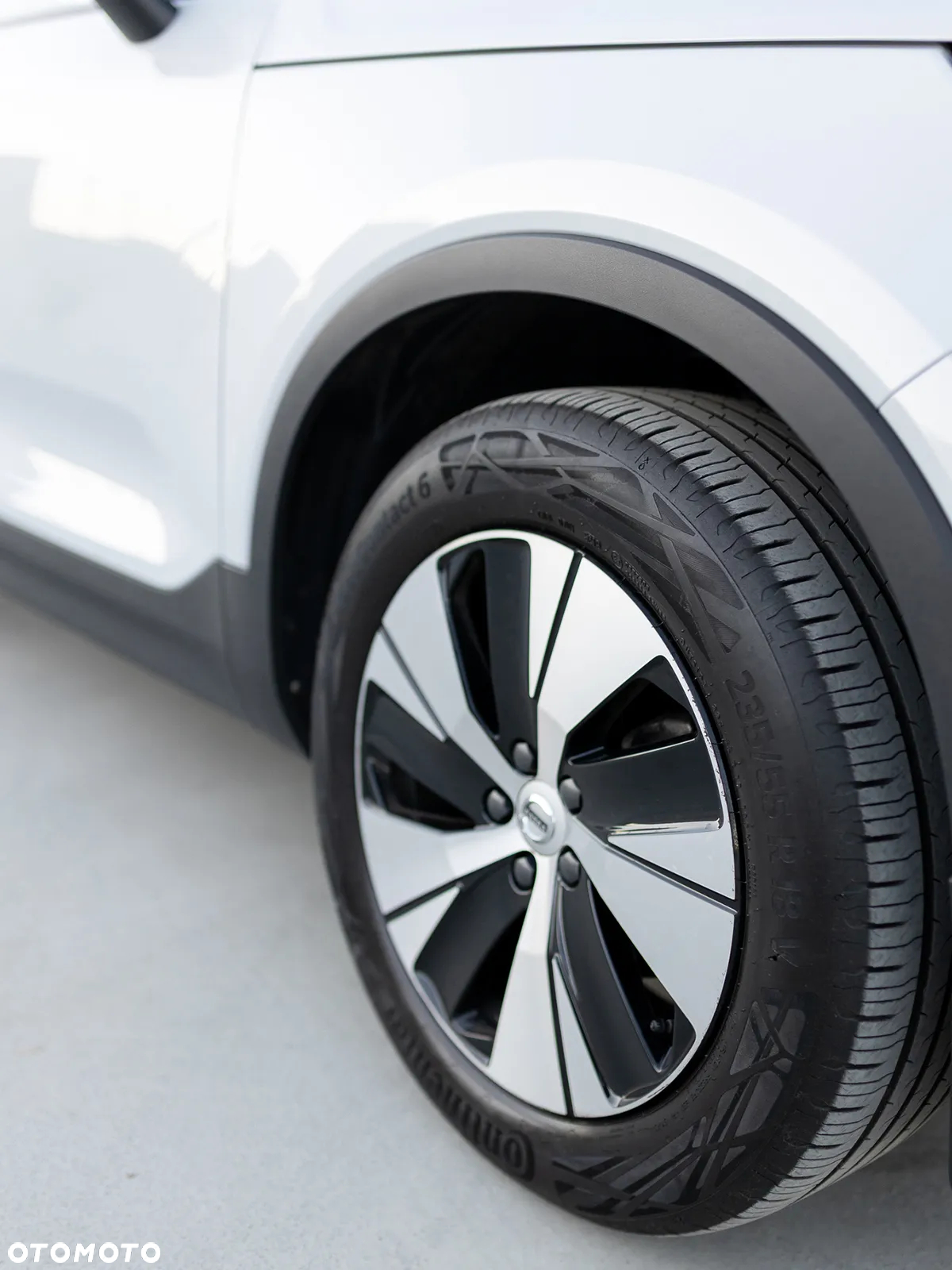 Volvo XC 40 T3 Momentum - 23