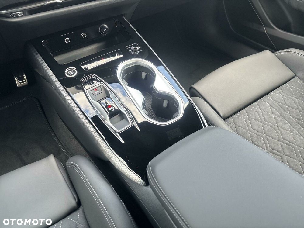 Audi A6 Avant e-Hybrid 220 kW Quattro S tronic - 16