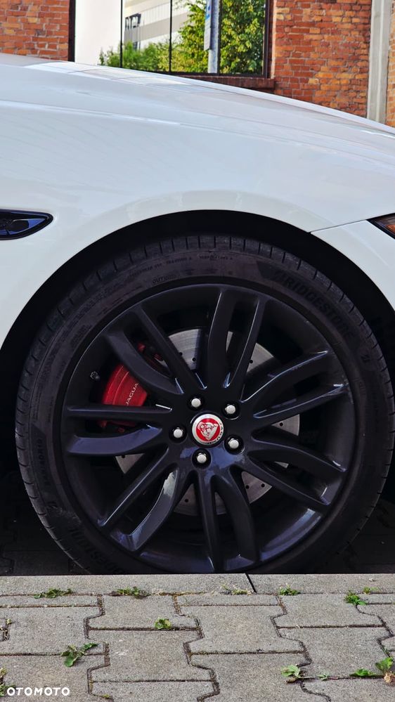 Jaguar XF 2.0 T Prestige - 28