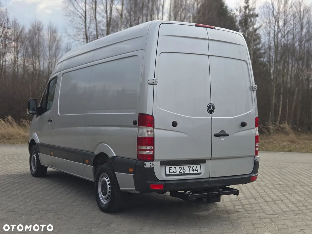Mercedes-Benz Sprinter - 5