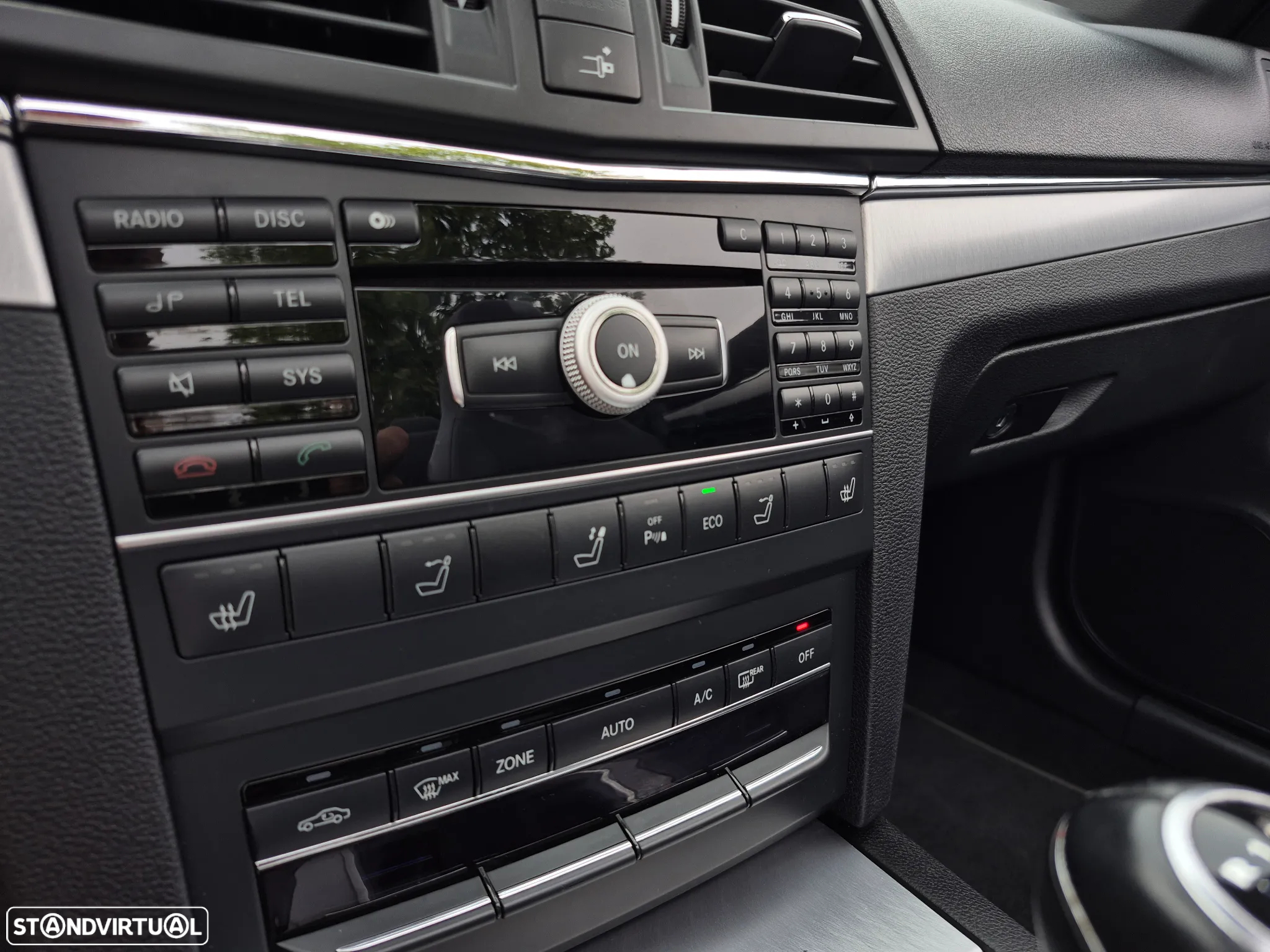 Mercedes-Benz E 200 CGi Avantgarde BlueEfficiency - 21