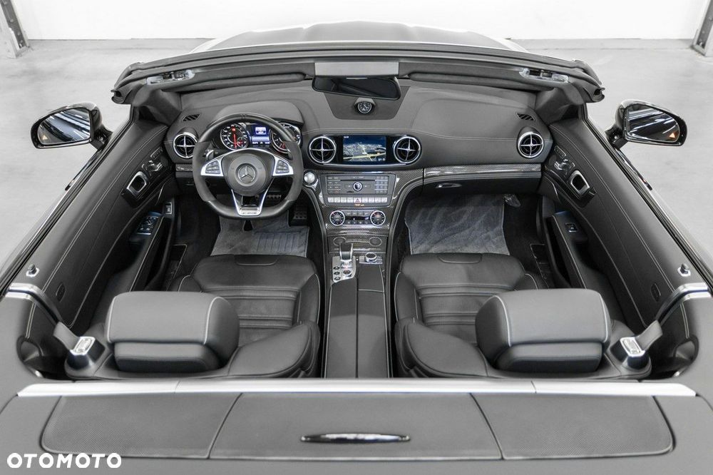 Mercedes-Benz SL 63 AMG - 24