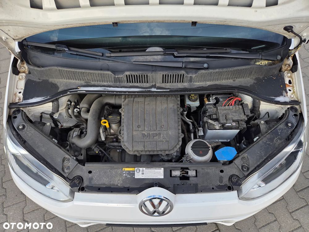 Volkswagen up! move - 27