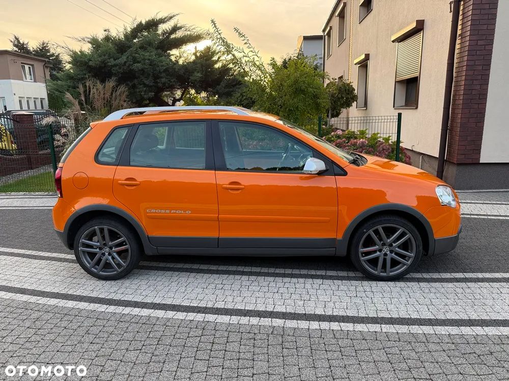 Volkswagen Polo 1.2 Cross Urban White - 10