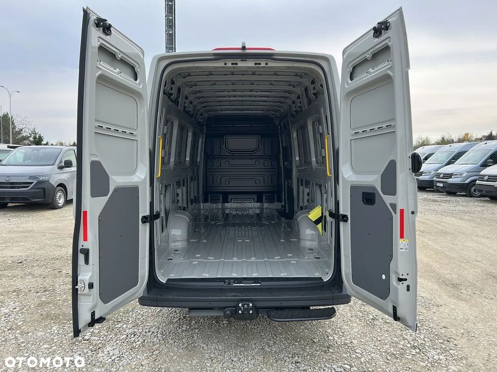 Volkswagen Crafter 35 Furgon LONG/L5H3, 2.0 BiTDI 177KM, Wysoki dach, r. o. 4490mm - 11