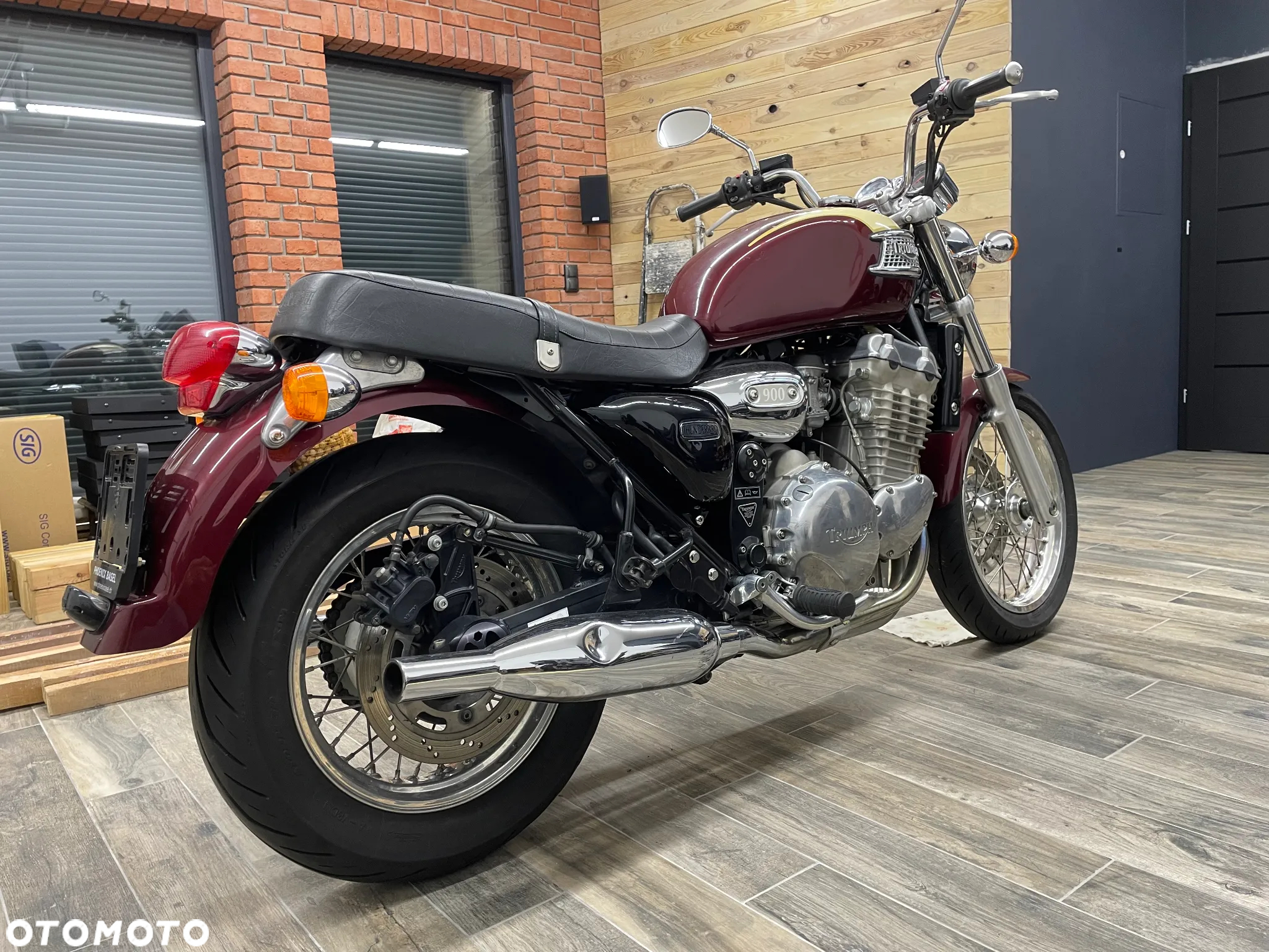 Triumph Thunderbird - 5