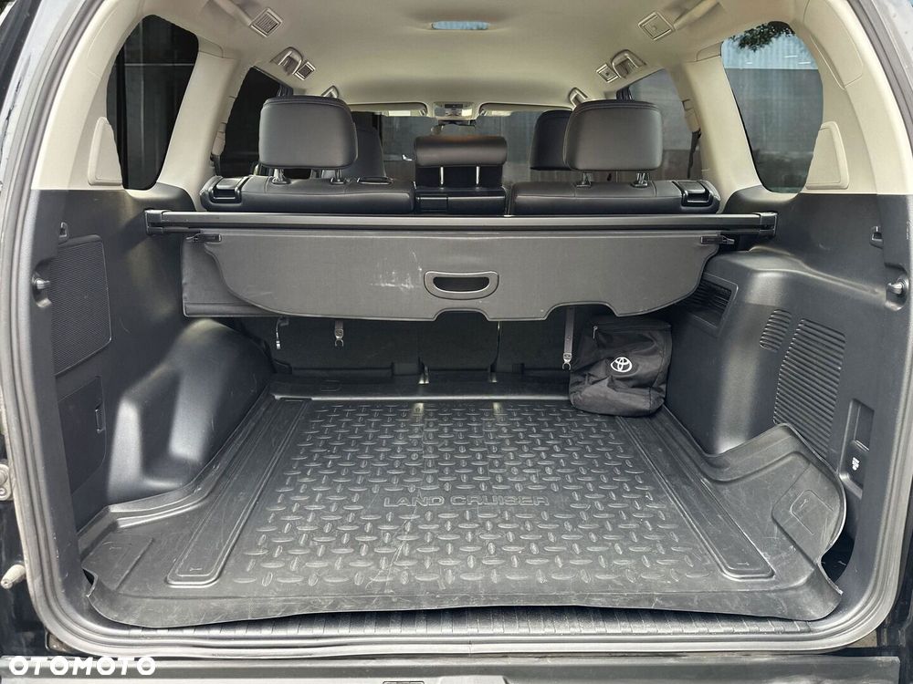 Toyota Land Cruiser LC 2.8 D-4D Invincible - 25