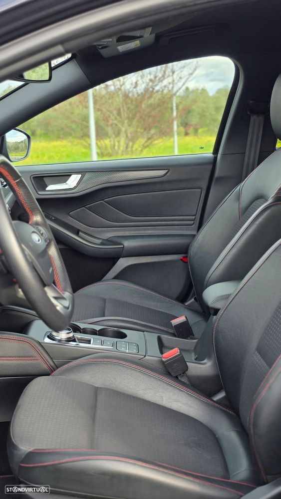Ford Focus 1.5 EcoBlue S&S Aut. ST-LINE STYLE - 12