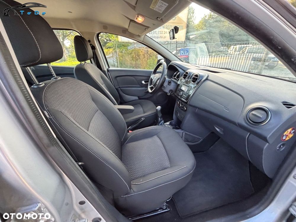 Dacia Sandero 0.9 TCe SL Celebration S&S EU6 - 32