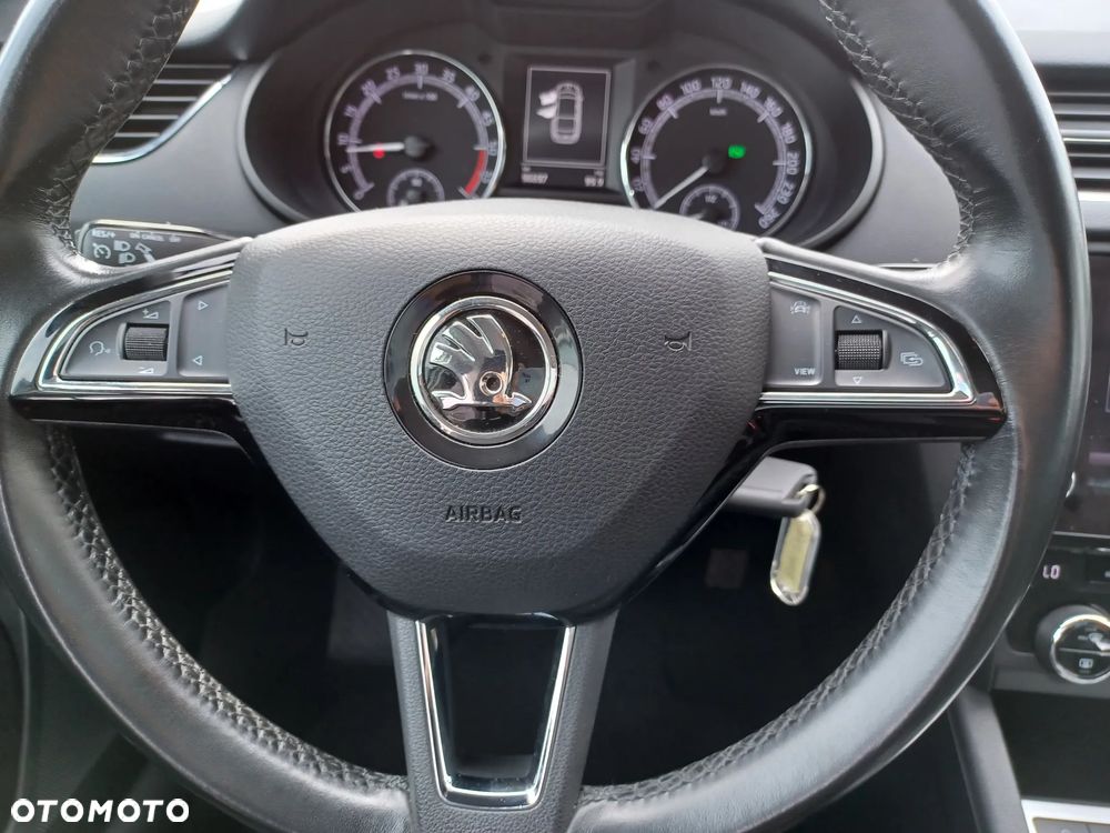 Skoda Octavia 2.0 TDI SCR Style DSG - 7
