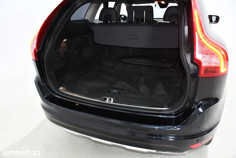 Volvo XC 60 D4 Geartronic Summum - 29