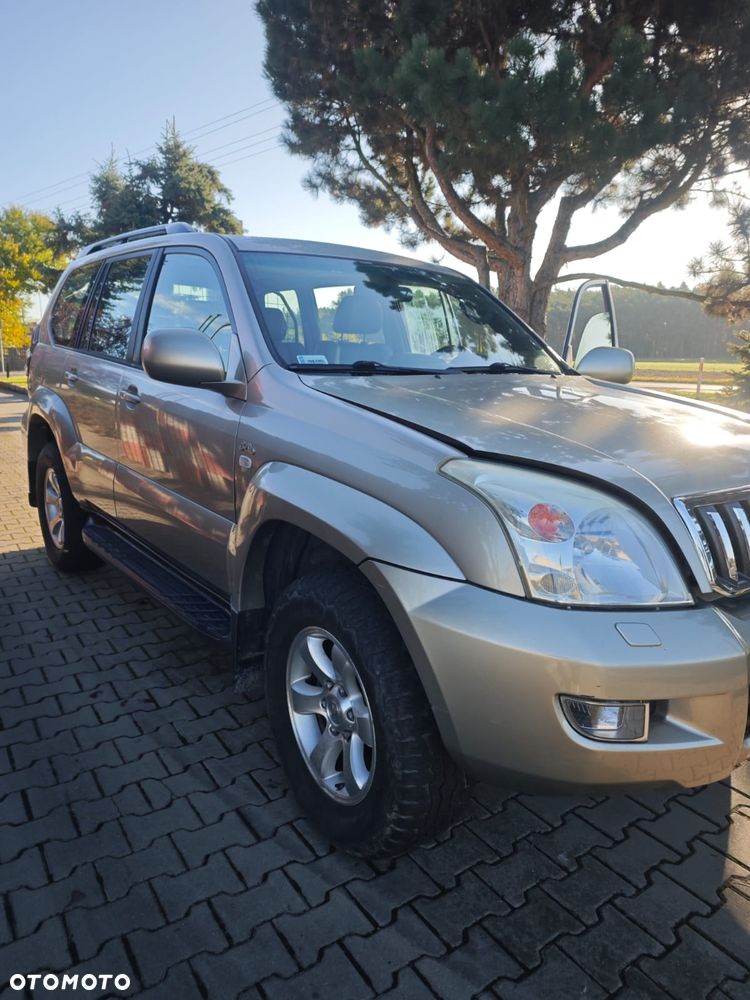 Toyota Land Cruiser - 4