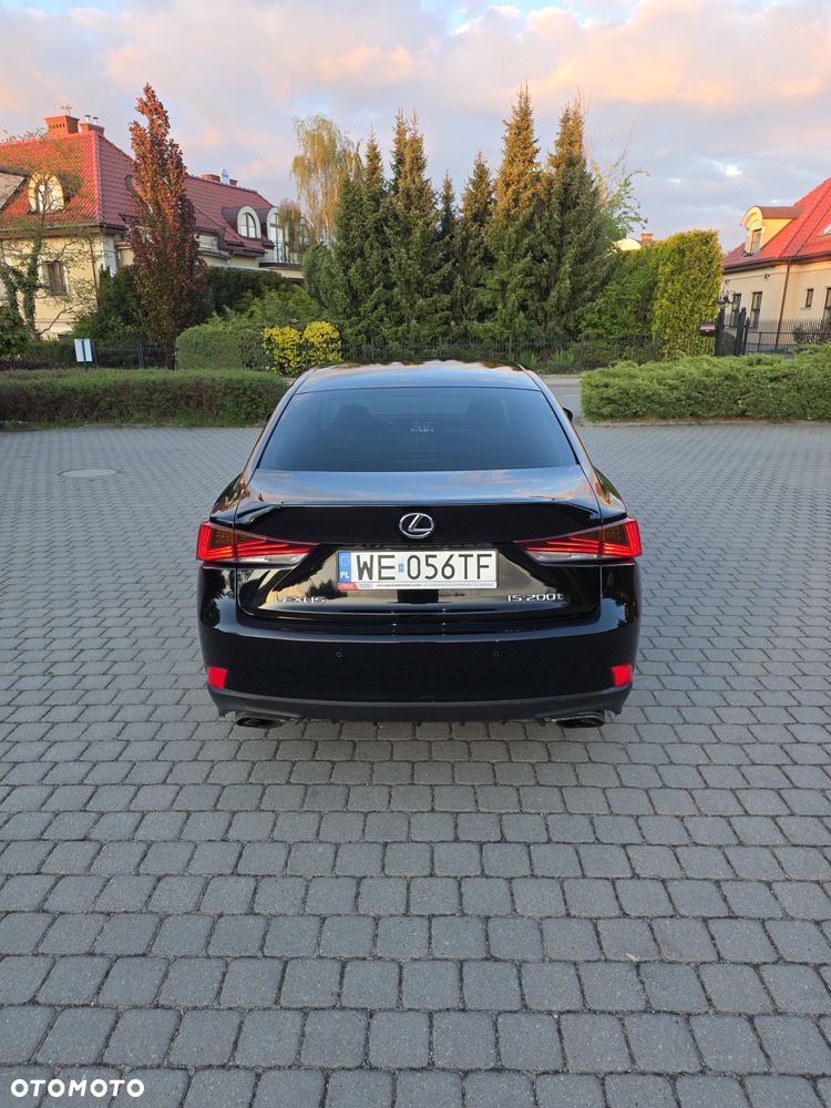 Lexus IS 200t Elite - 8