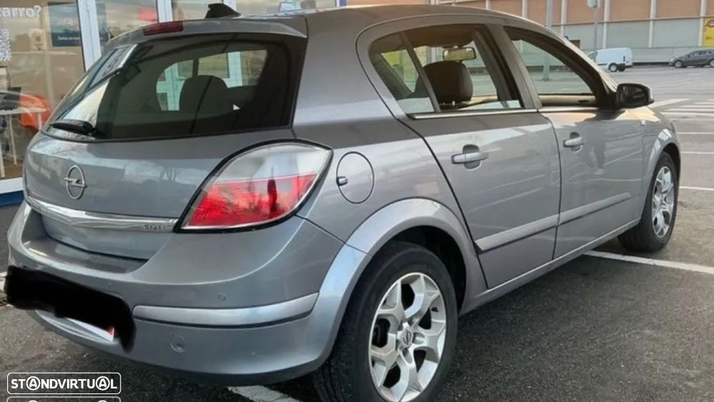 Opel Astra 1.3 CDTI Cosmo - 2