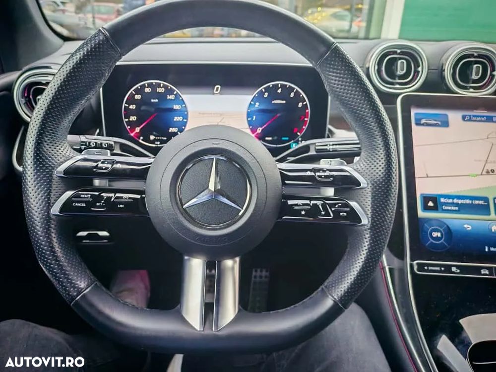 Mercedes-Benz GLC 300 4Matic 9G-TRONIC AMG Line Advanced - 15