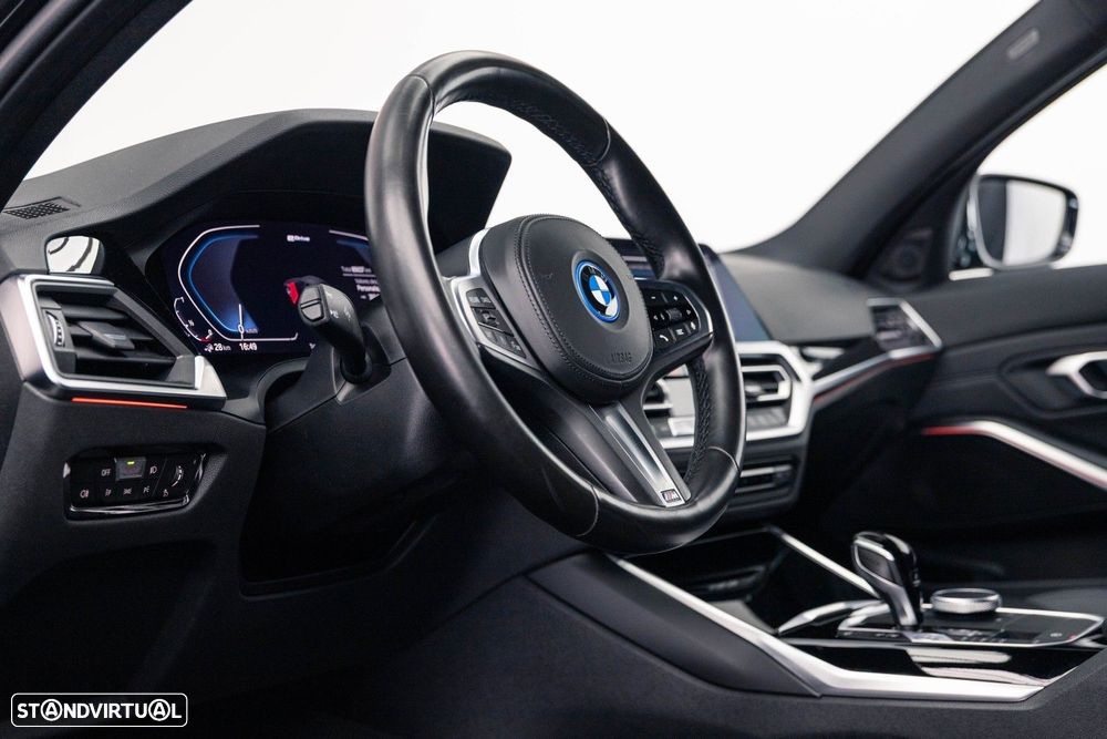 BMW 320 e Pack M Auto - 21