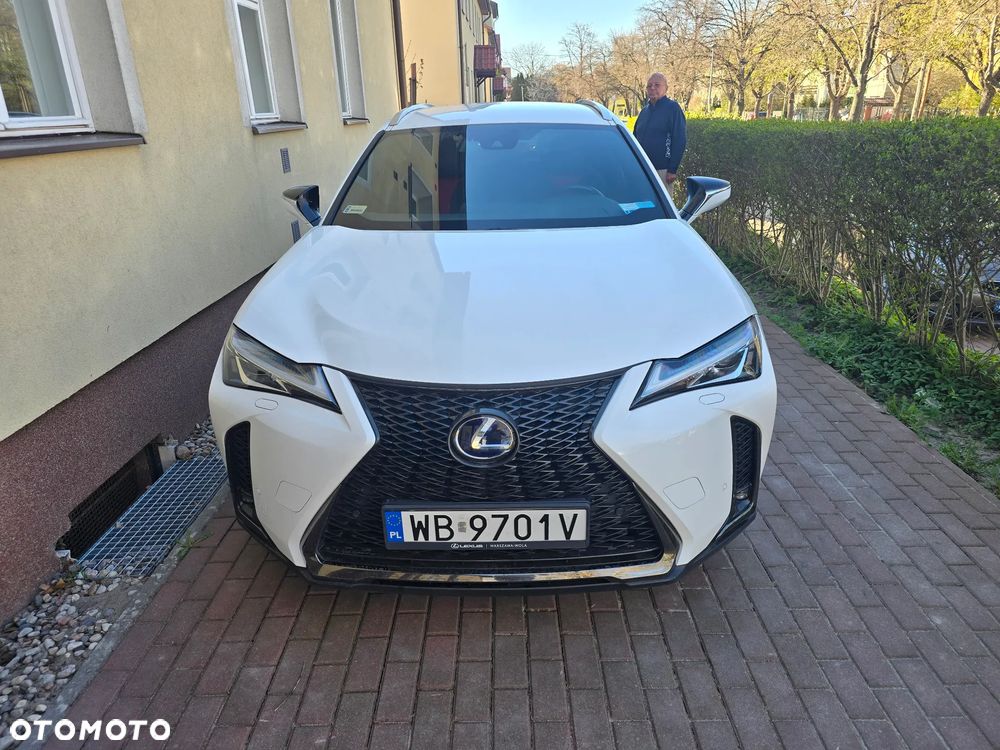 Lexus UX 250h F Sport AWD - 1