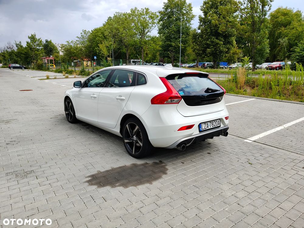 Volvo V40 T2 RDesign - 4