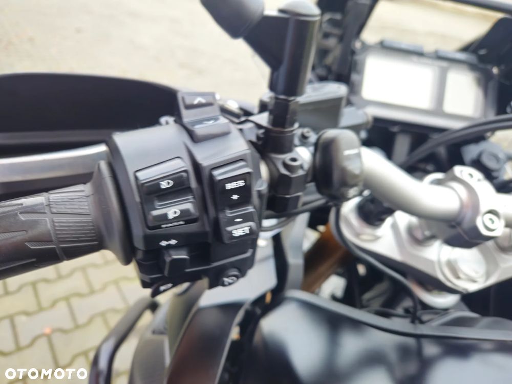 Yamaha Super Tenere - 10