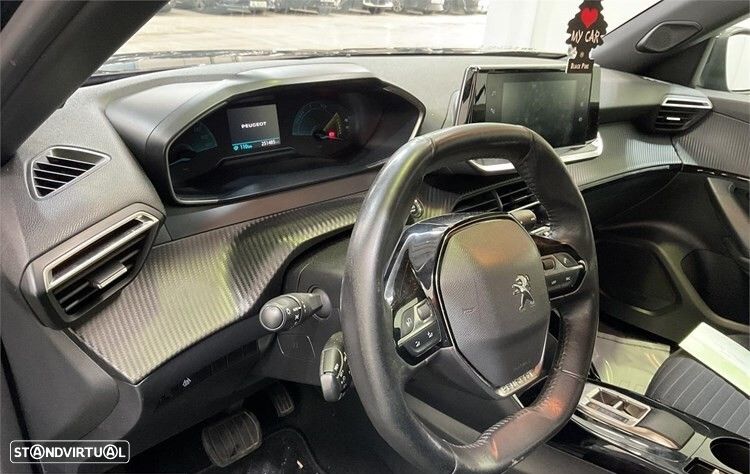 Peugeot e-2008 - 16