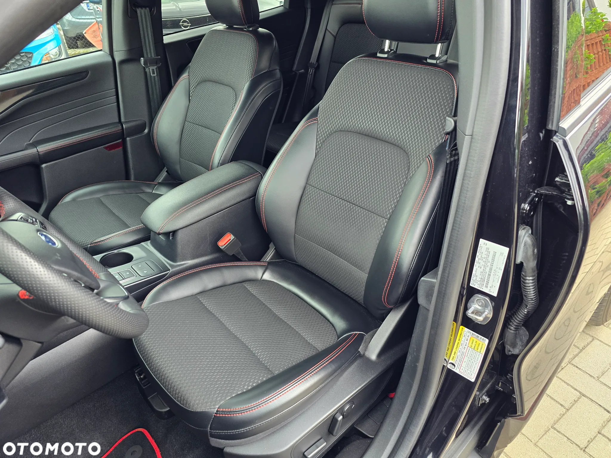 Ford Escape - 12