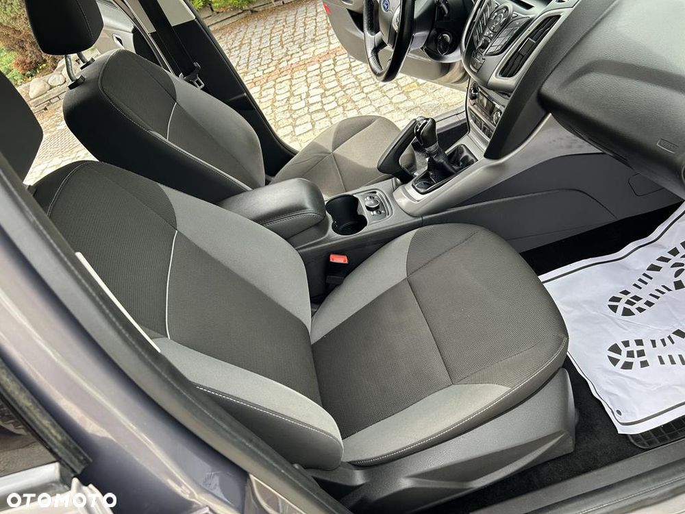 Ford Focus - 31