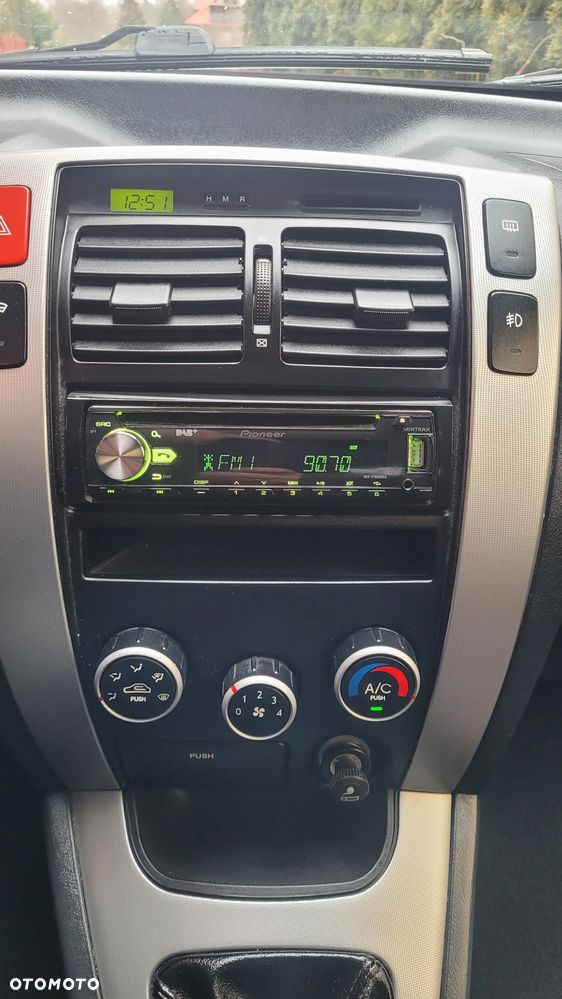 Hyundai Tucson 2.0 Comfort 2WD - 20