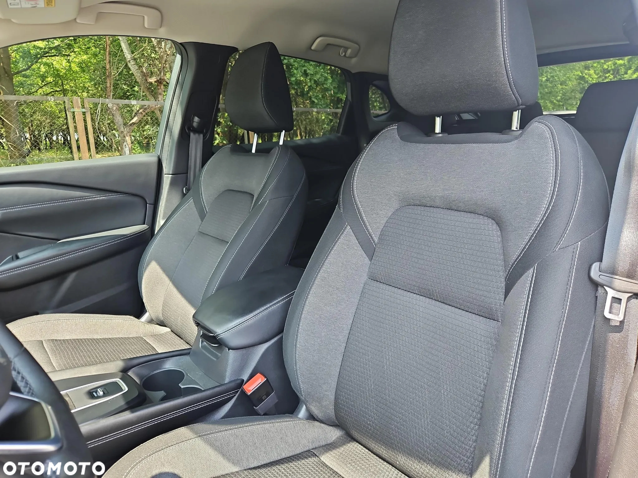 Nissan Qashqai 1.3 DIG-T mHEV N-Connecta Xtronic - 12