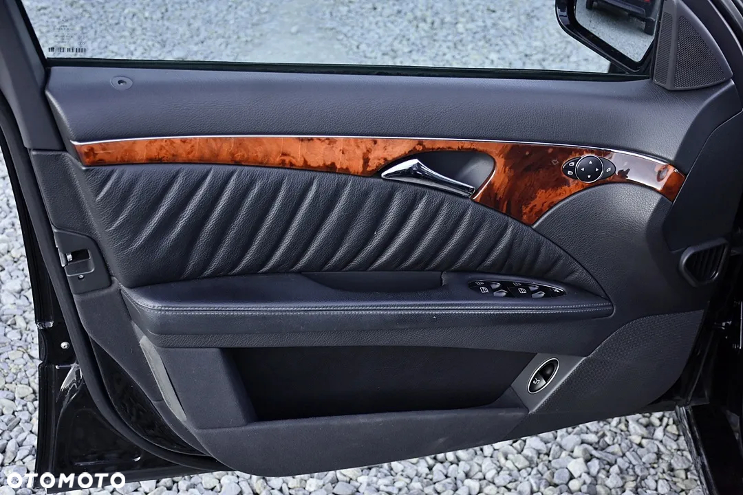 Mercedes-Benz Klasa E 320 4-Matic T Avantgarde - 28
