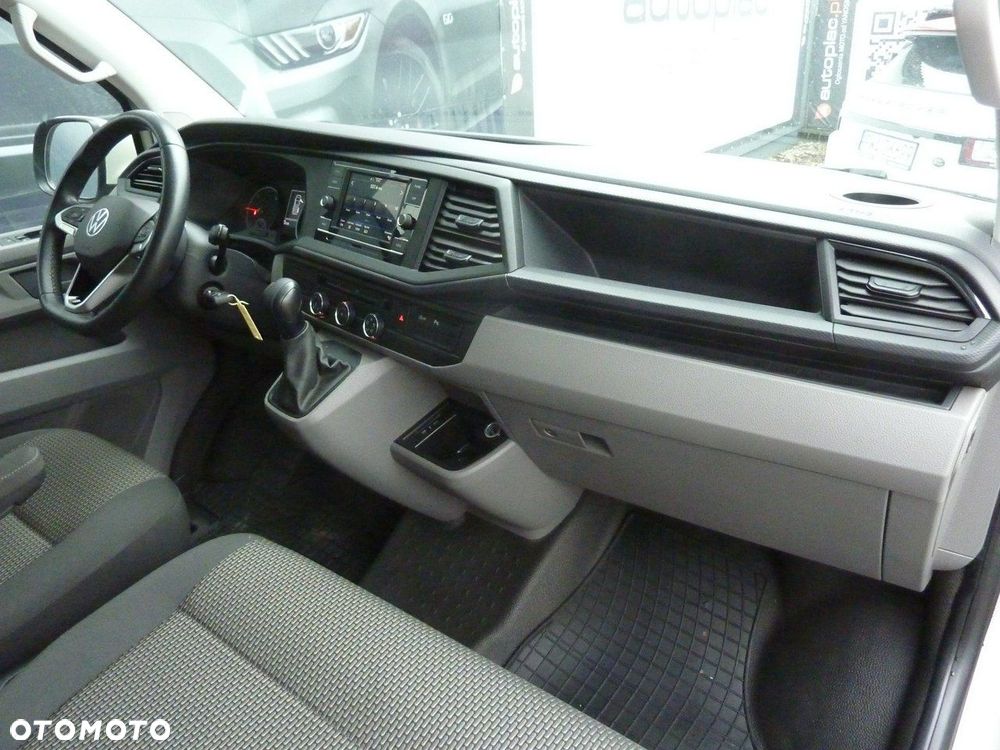Volkswagen Transporter - 18