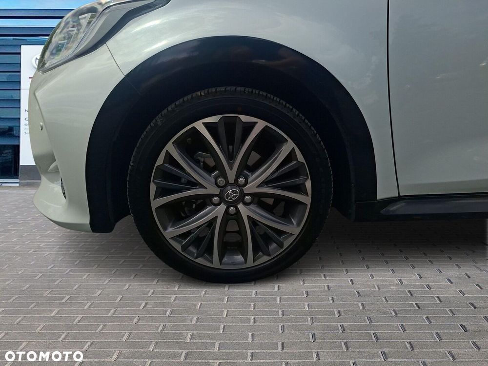 Toyota Yaris - 28