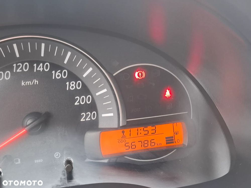 Nissan Micra 1.2 30 Jahre Edition - 8