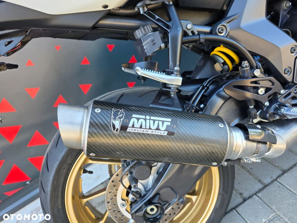 Yamaha R7 - 23