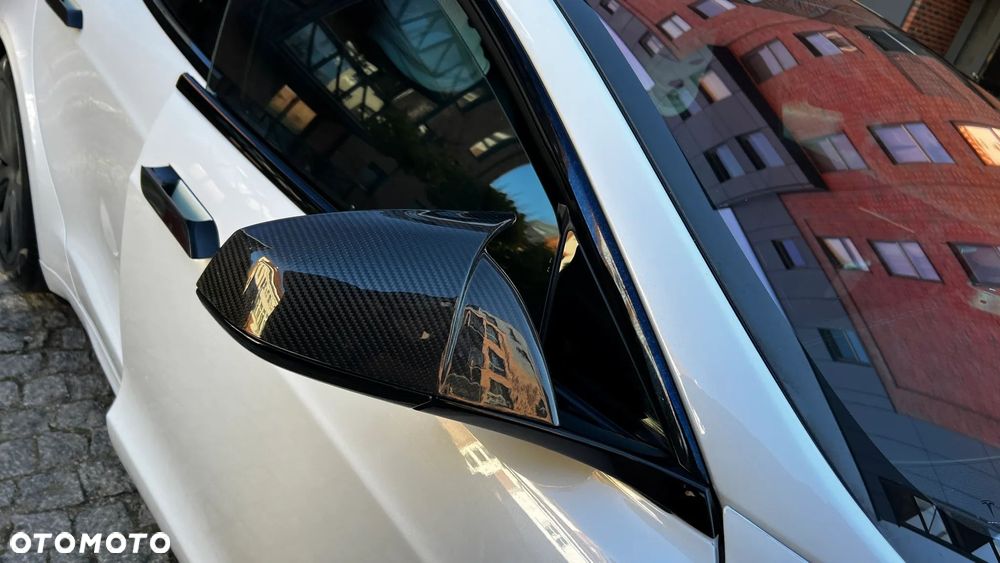 Tesla Model S Long Range - 29