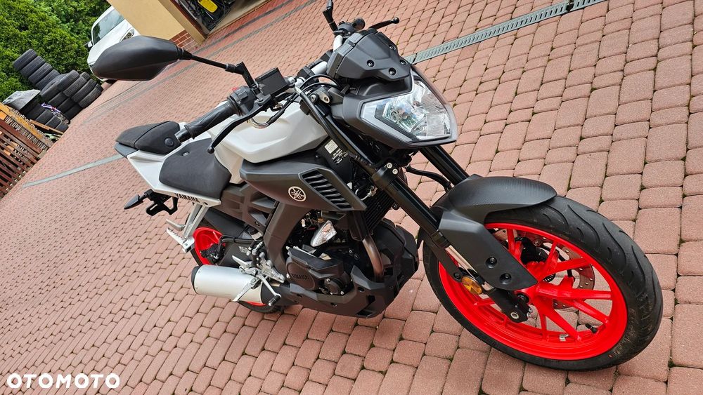 Yamaha MT - 21